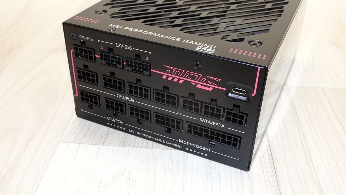 MSI MPG Ai1600TS PCIE5 PSU