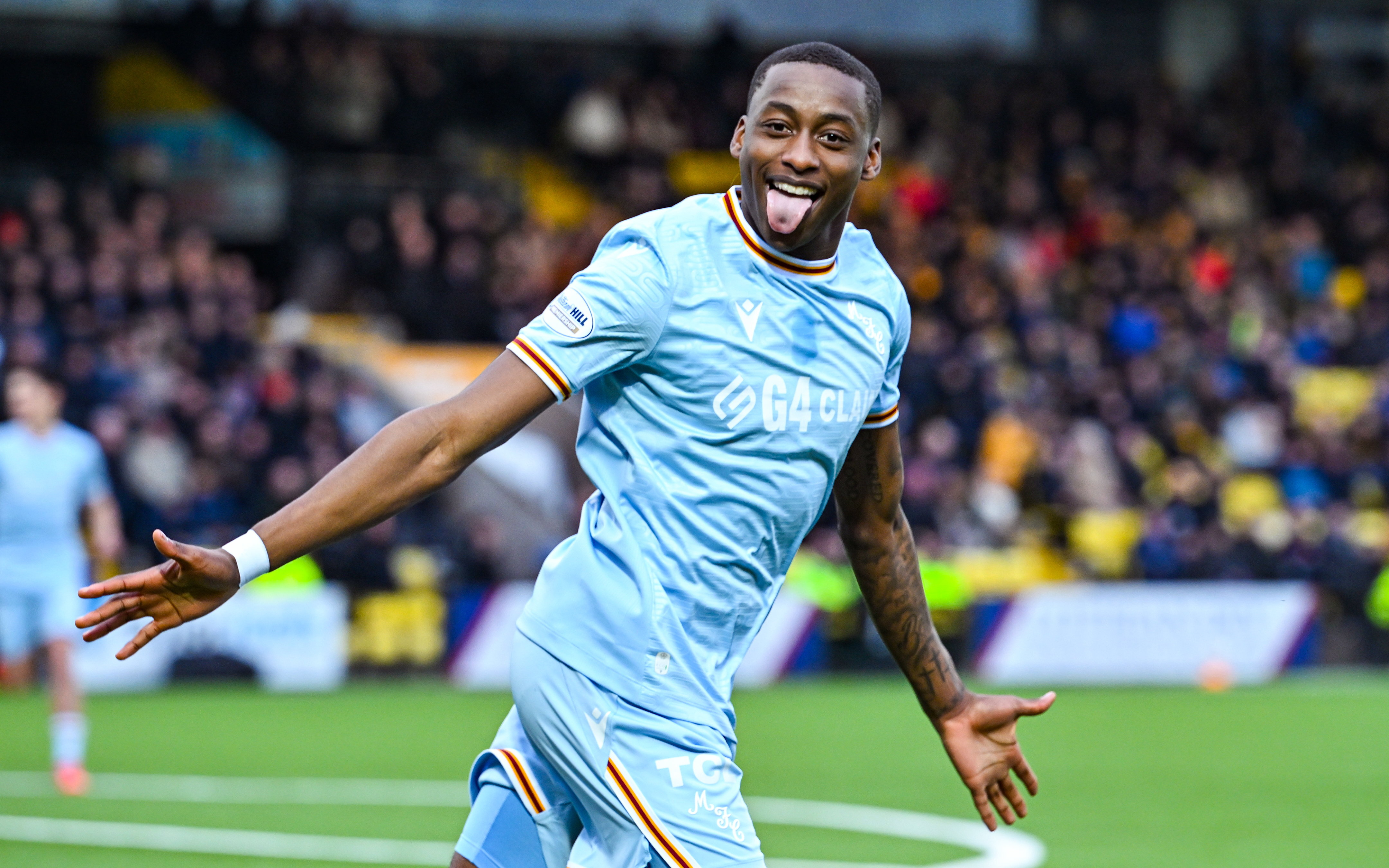 Maswanhise celebrating for Motherwell