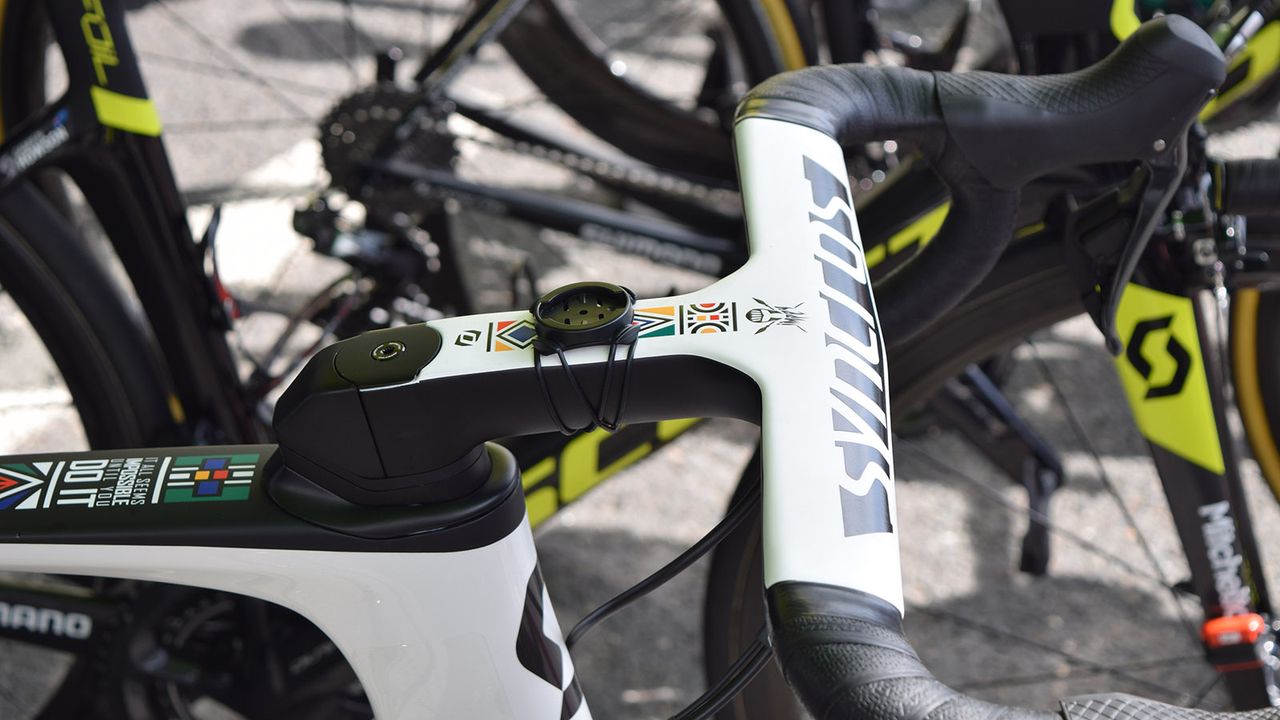 What integrated cockpits gain in aerodynamics, they lose in being able to use standard out-front computer mounts