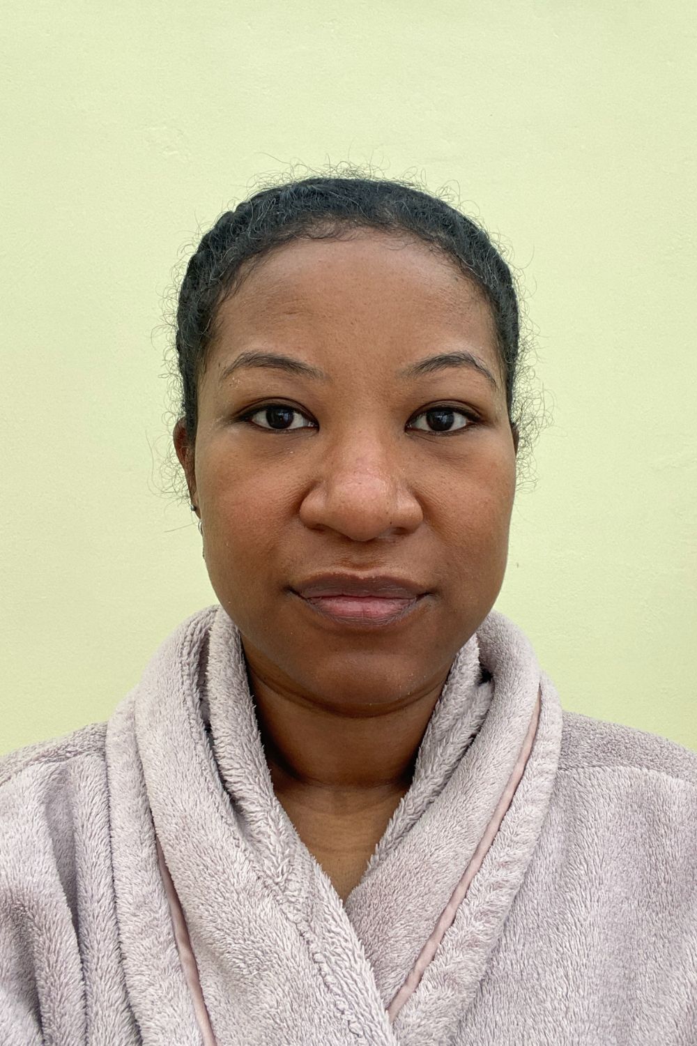 Freelance beauty journalist Jeanette Nkwate before applying Nars Sheer Glow foundation