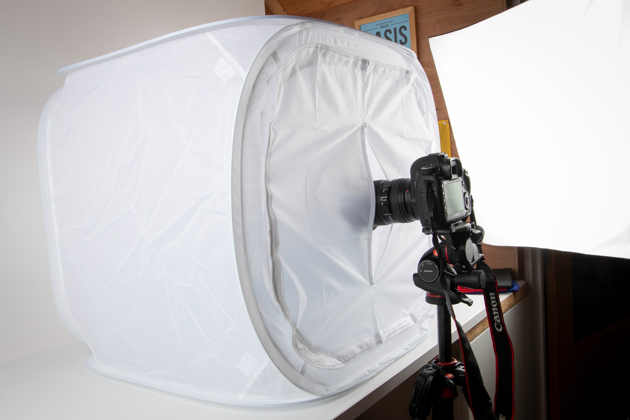Neewer Photo Studio Light Cube Diffusion Soft Box Kit 60x60cm