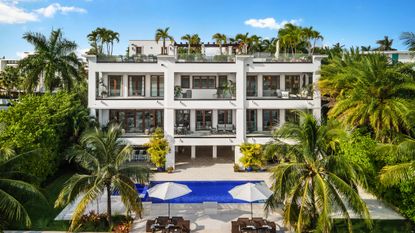 Exterior of Floyd Mayweather's home in Miami beach