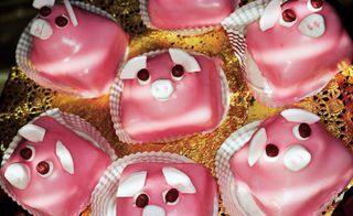 Pink Pig Cup Cakes