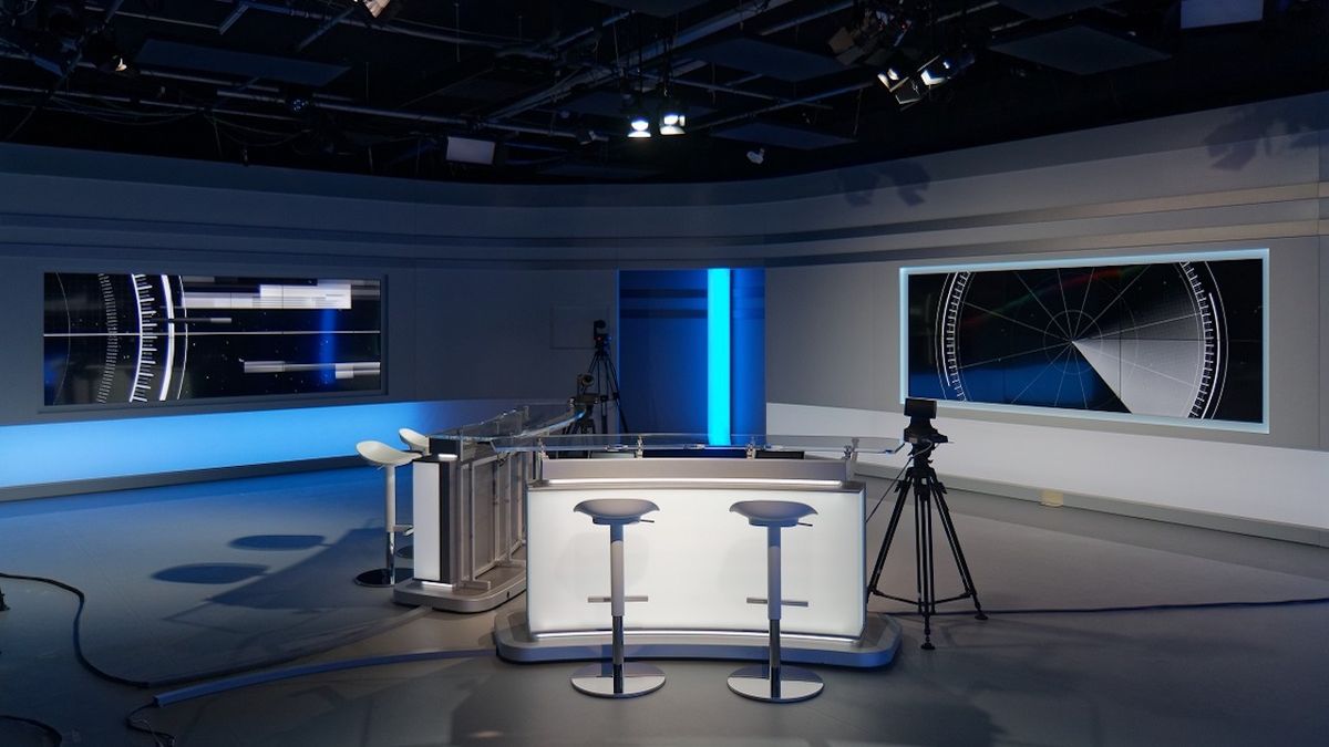 PPDS Q-Line and X-Line displays at La Télé studios