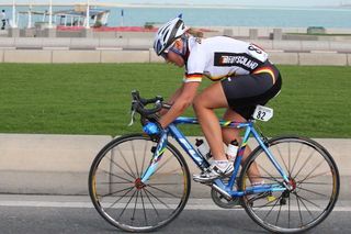 Lisa Brennauer (Germany) reached the finishing circuit in Doha on her own