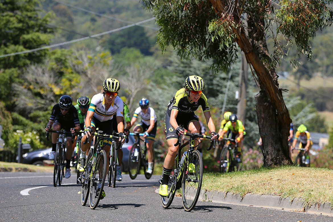 Annemiek van Vleuten tracked by Katrin Garfoot on Challambra with Chloe Hosking holding on in the background