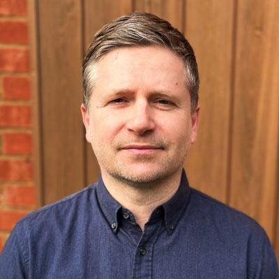 headshot of home improvement expert Andrew Haydon from Simply Plastics