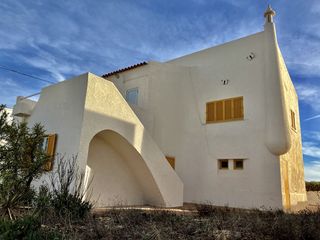 faro modernist architecture in the sun