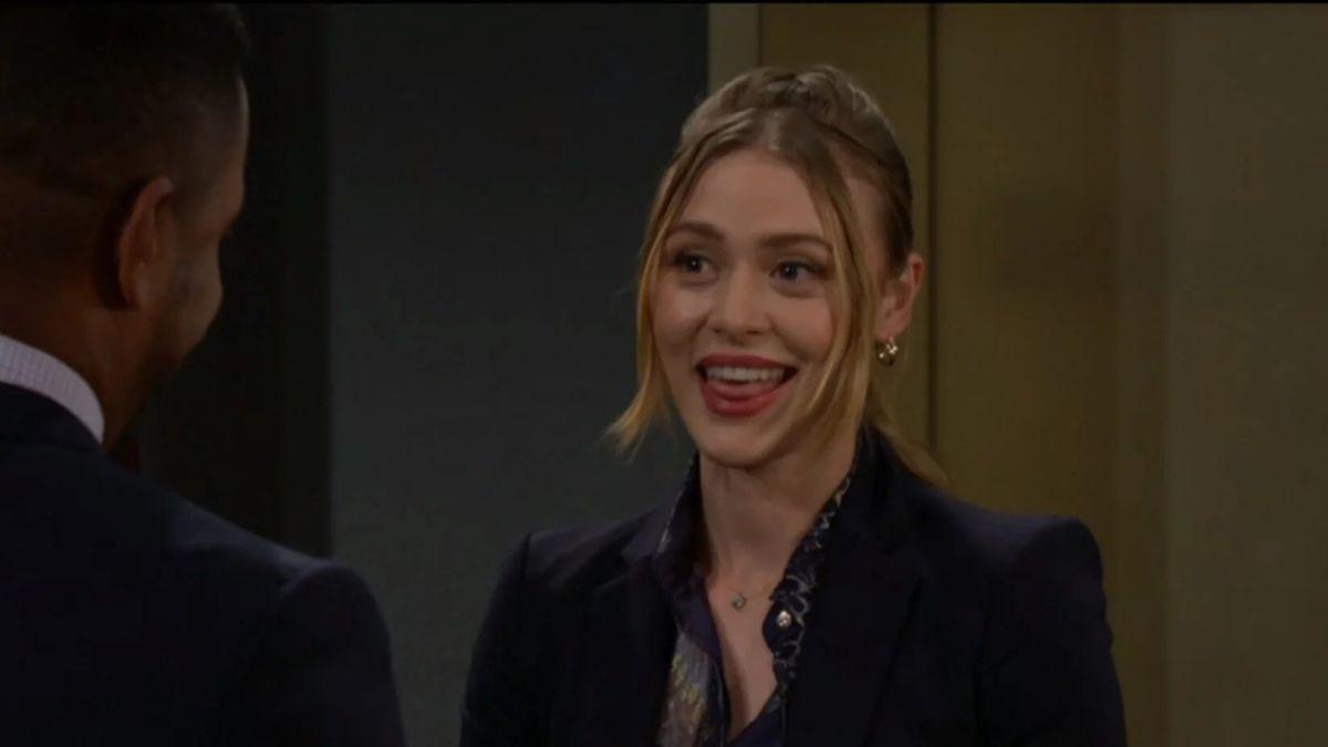 Hayley Erin as Claire smiling in The Young and the Restless