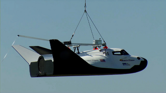 Dream Chaser Captive-Carry Test