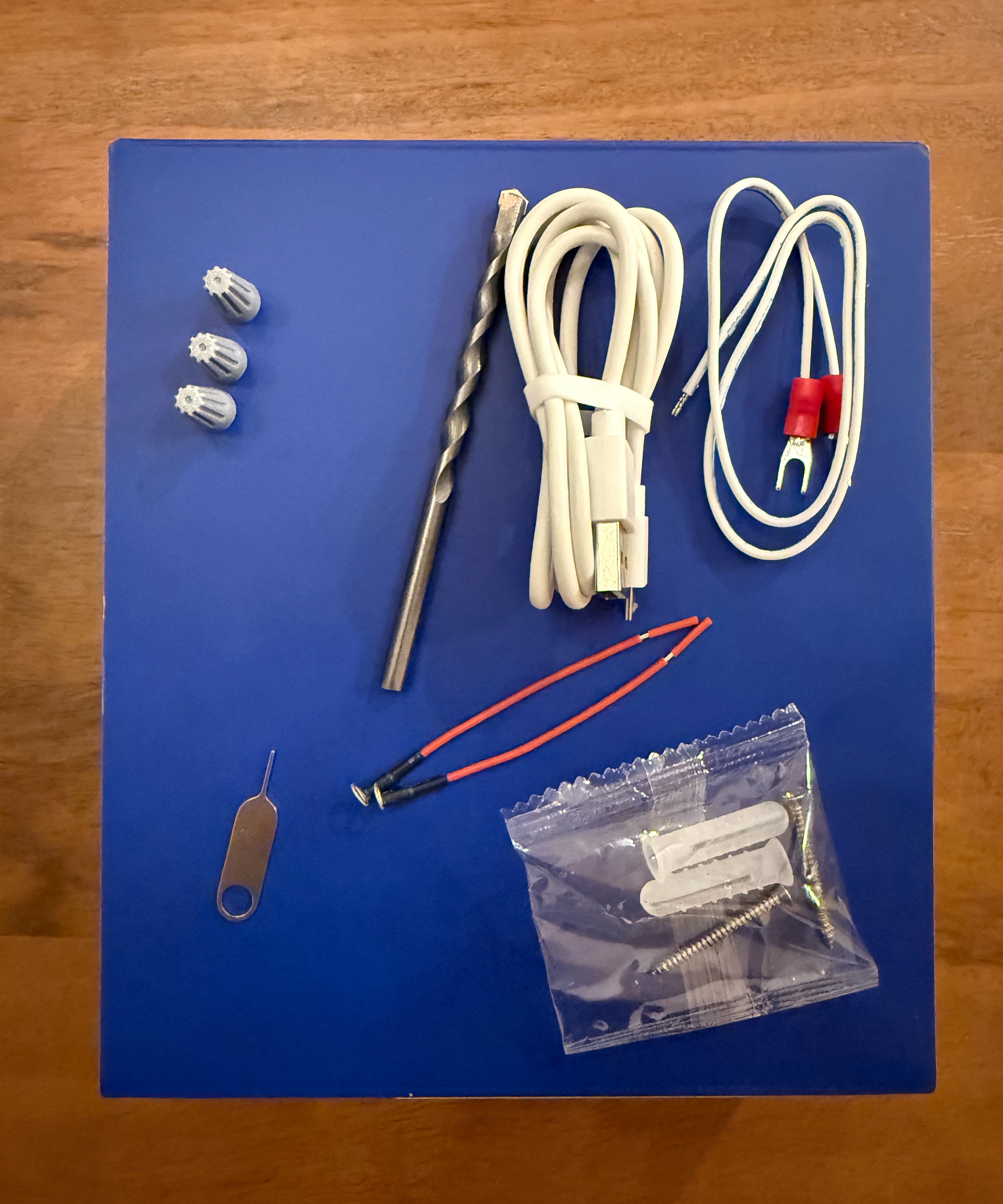 What's included with the Lorex 2K WI-FI Video Doorbell