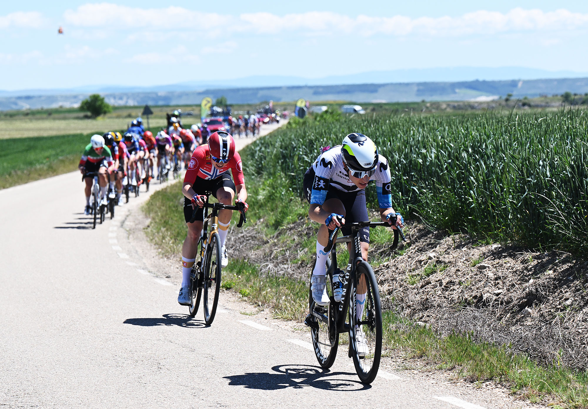 The moment Reusser and Ottestad got away in the final of stage 2