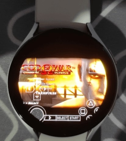 video games running on a Galaxy Watch 5