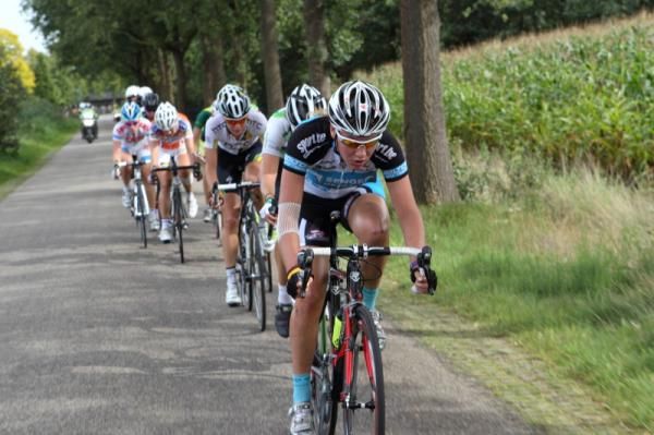 Koster leads the break which is chasing van Veghel