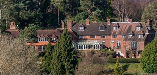 Milhanger, country houses Surrey