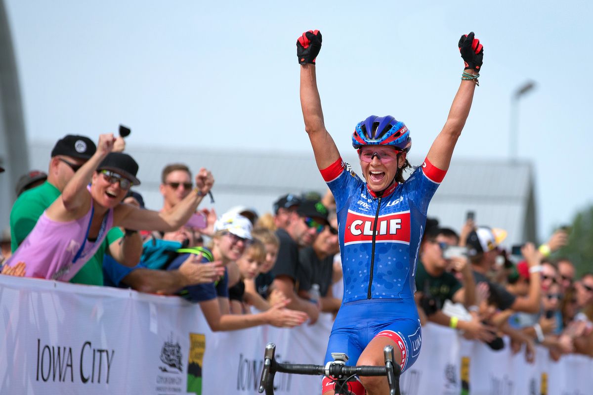 Katerina Nash (Clif Pro Team) celebrates the win