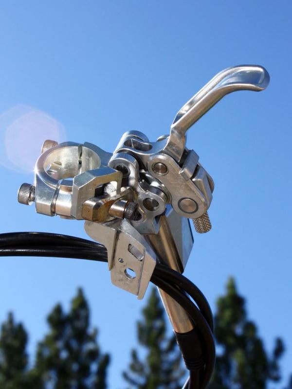 Shimano also contemplated offering an integrated shifter mount but ultimately decided to stick with separate clamps.