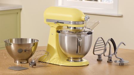 KitchenAid's 2025 Colour of the Year stand mixer 