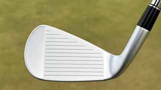 Photo of the Srixon ZXi4 Iron face