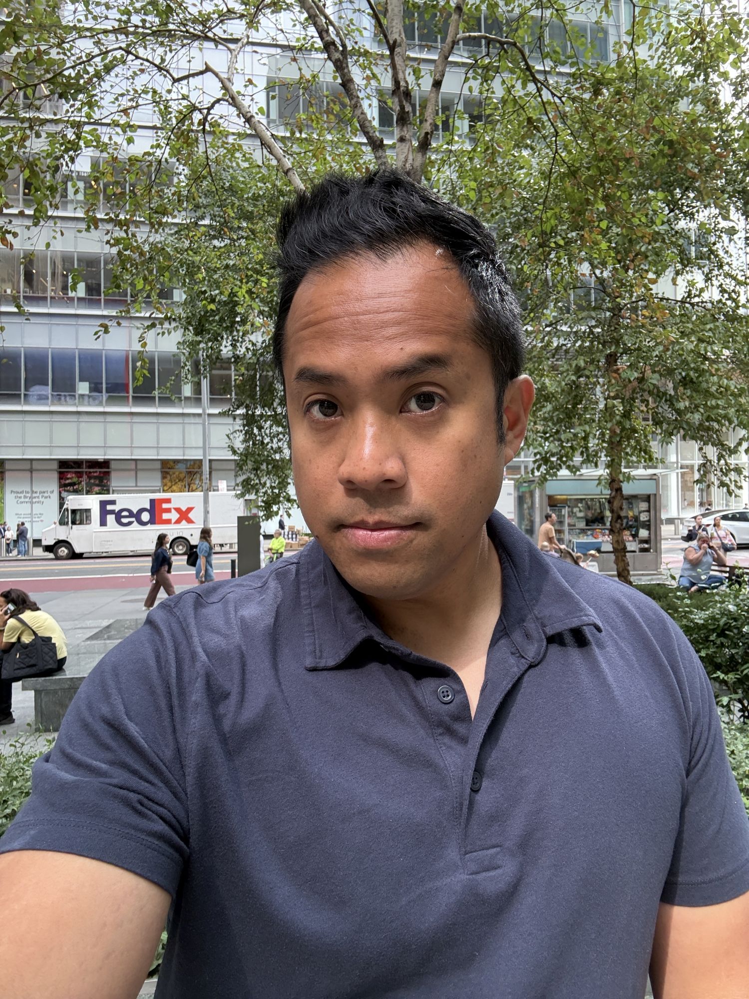 Apple iPhone 16 Pro Max selfie sample.