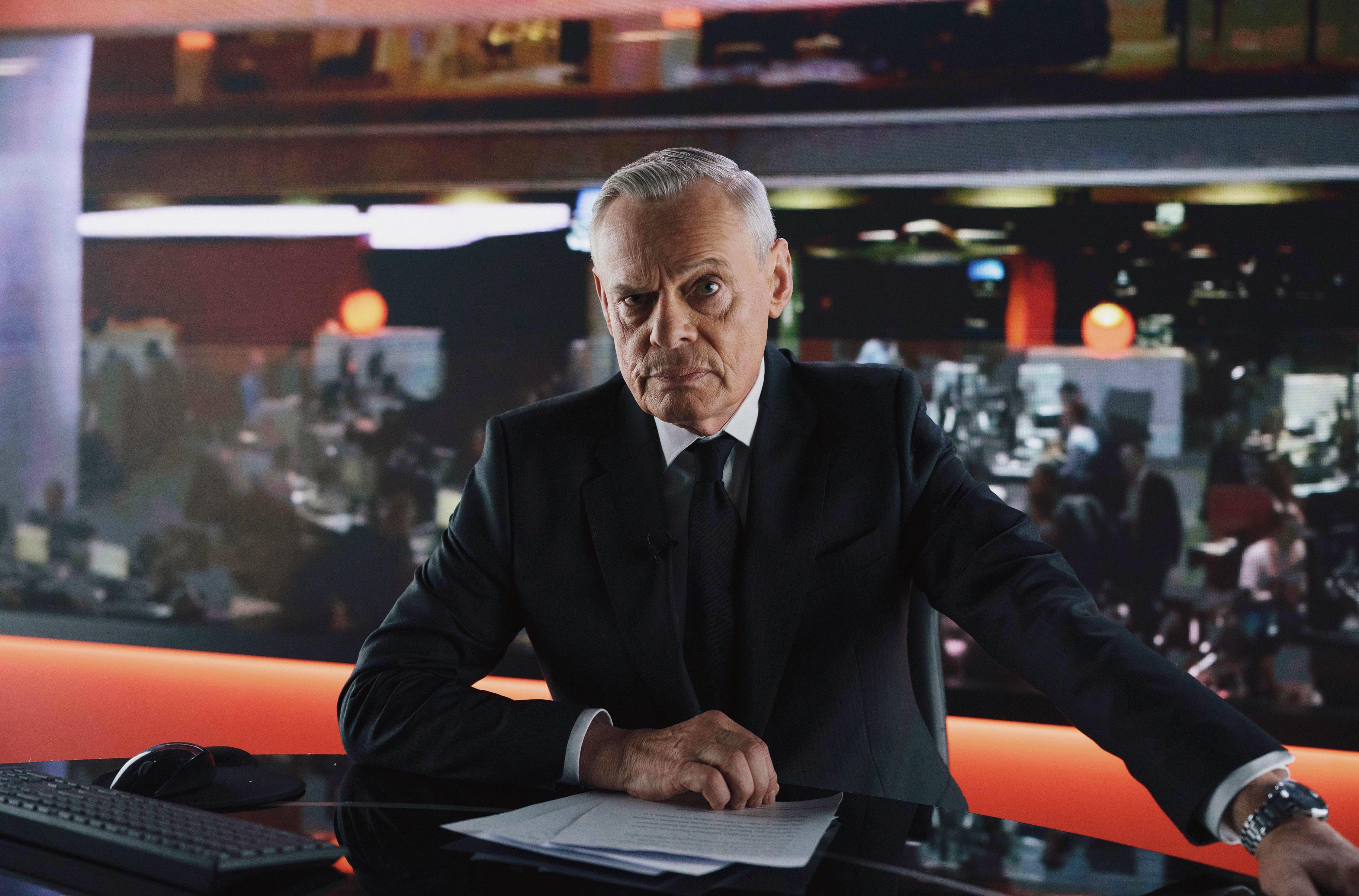 Martin Clunes as Huw Edwards in Power: The Downfall of Huw Edwards