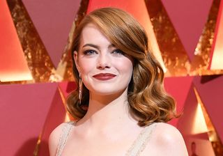 hairstyles for thick hair medium Emma Stone
