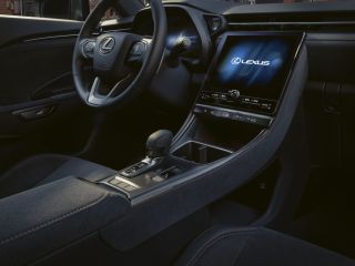 Lexus LBX gear stick and steering wheel
