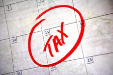Tax Day April 15 circled on a calendar