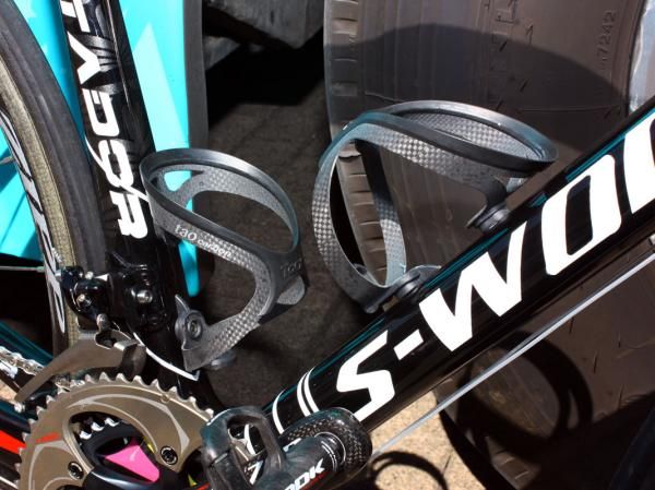 Tacx Tao Carbon cages keep Contador's bidons at the ready.