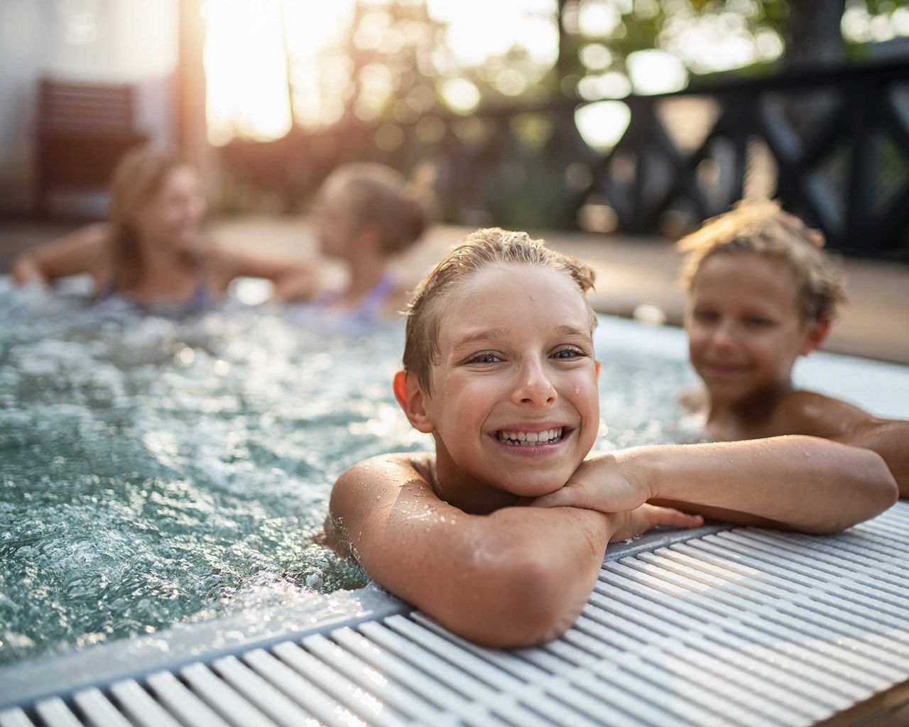 How long can you stay in a hot tub? Tips to stay safe Gardeningetc