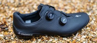 A black Specialized S-Works Recon shoe