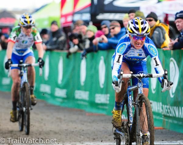 Katerina Nash (Luna) takes her fifth USGP Portland Cup win