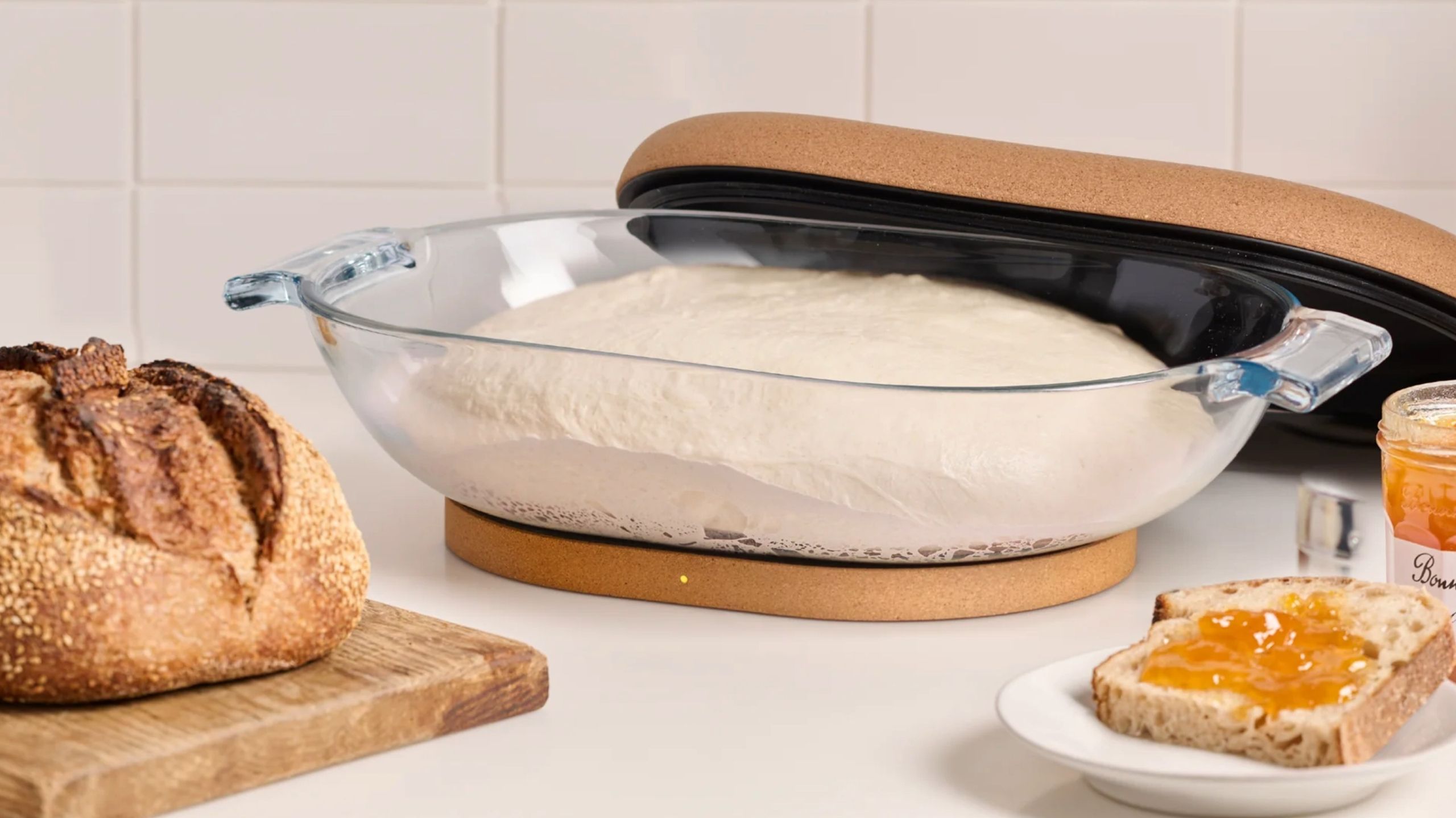 Struggling to kickstart your sourdough journey? I tried this dough keeper with the optimum conditions for proving – it changed my at home bread game