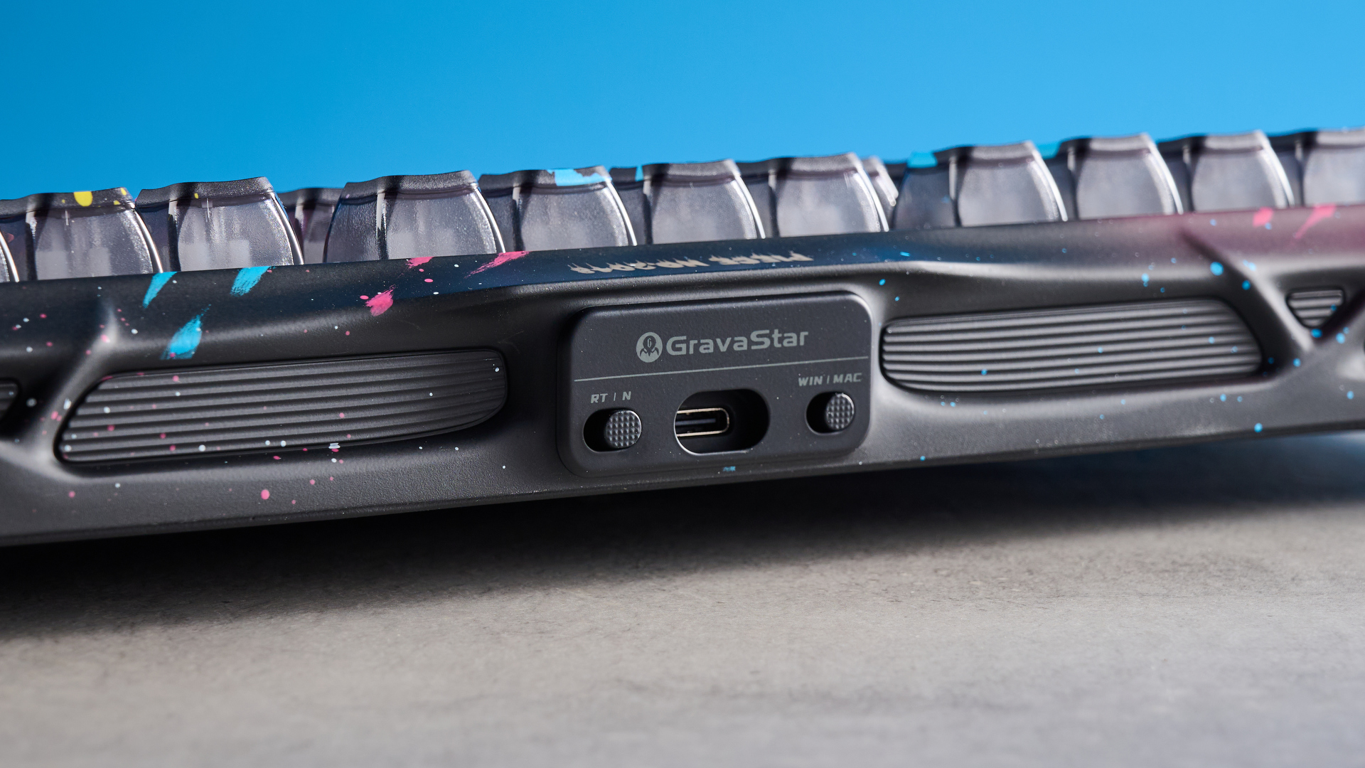 A Neon Graffiti GravaStar Mercury V75 Pro HE Hall Effect keyboard