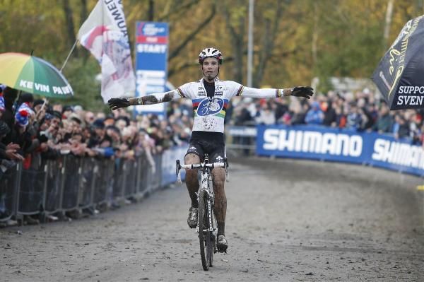 Niels Albert (BKCP-Powerplus) wins the World Cup in Plzen