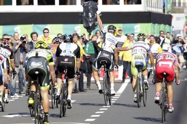 Peter Sagan gives Boonen at pat on the back after the finish