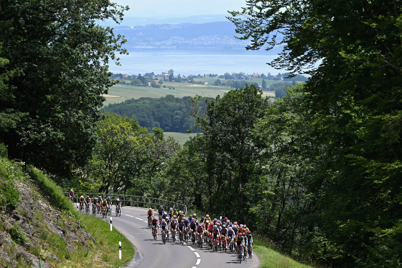 Peloton Tour de Suisse Women stage 4