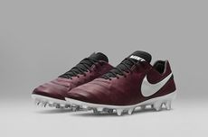 Nike Pirlo, football boots
