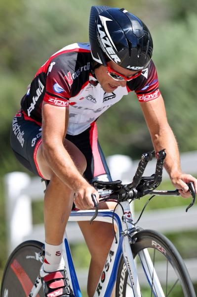 Darren Rolfe (Fly V Australia) getting up the climb.