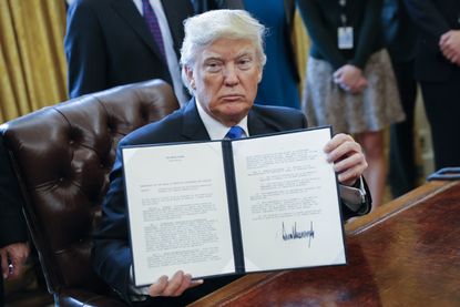 President Trump signs executive orders about oil pipelines