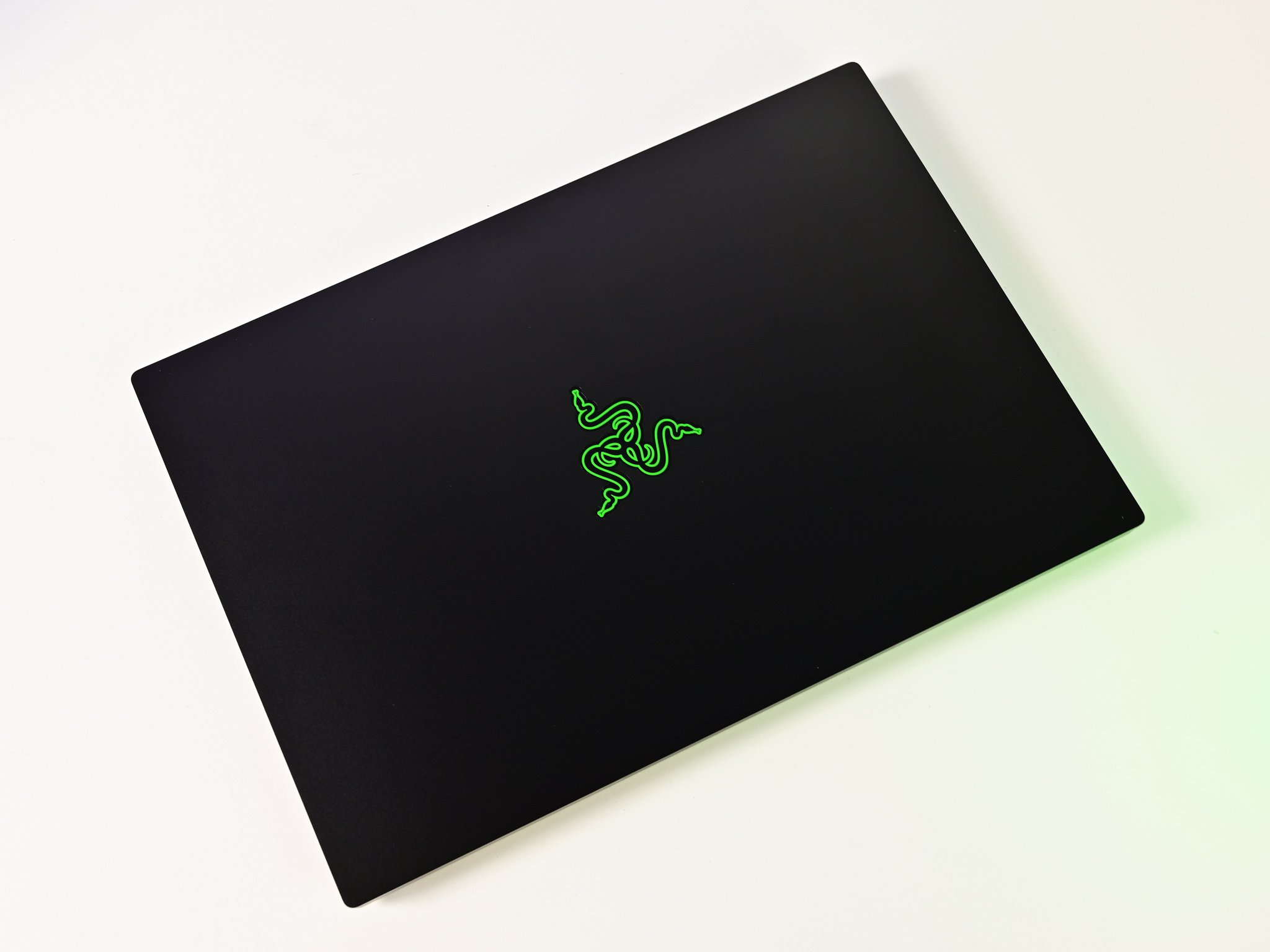 Razer Blade 14 review: Razer's first AMD gaming laptop is insanely ...