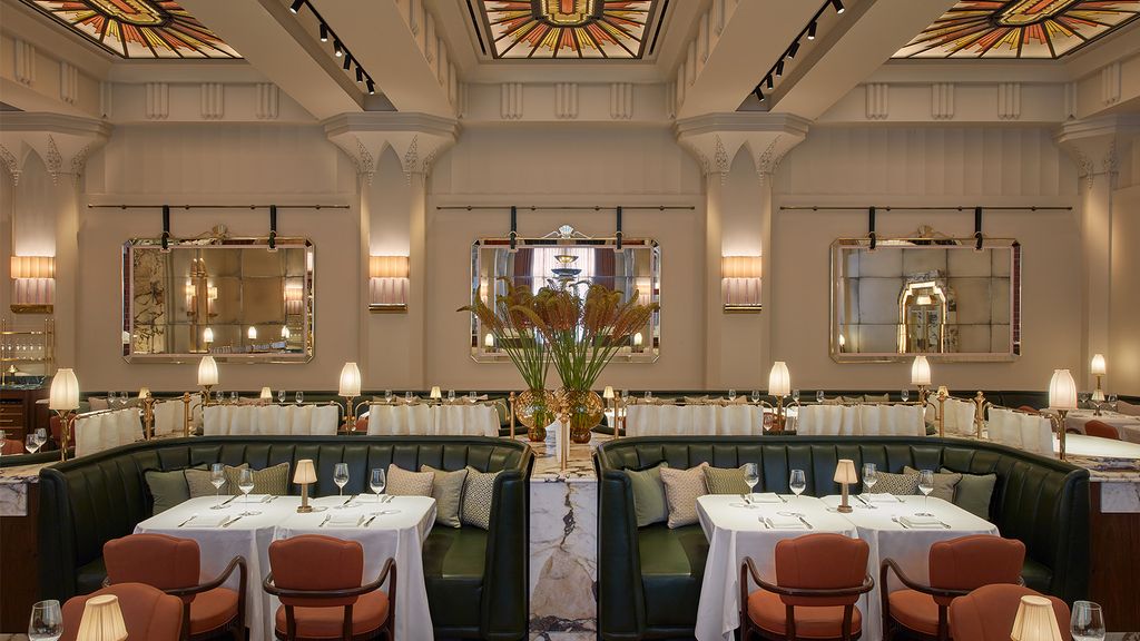 CLARIDGES RESTAURANT INTERIOR