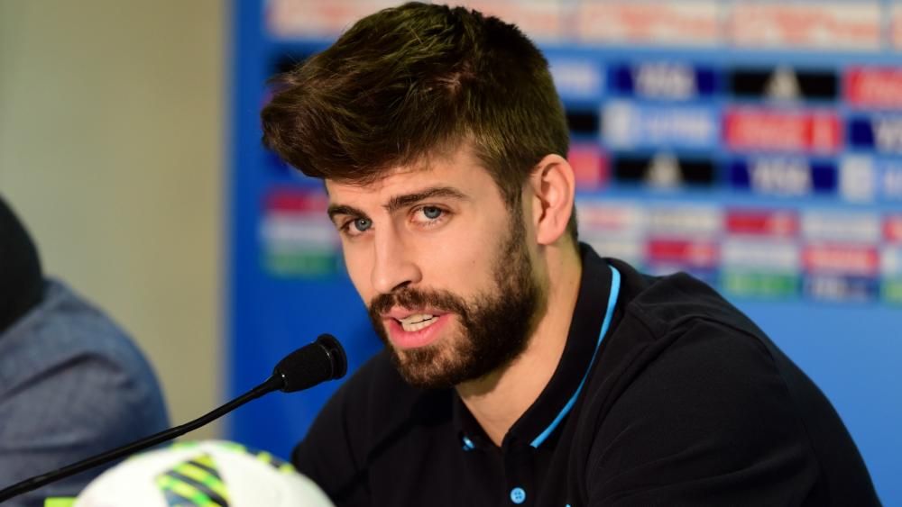 Pique Gerard Hairstyle