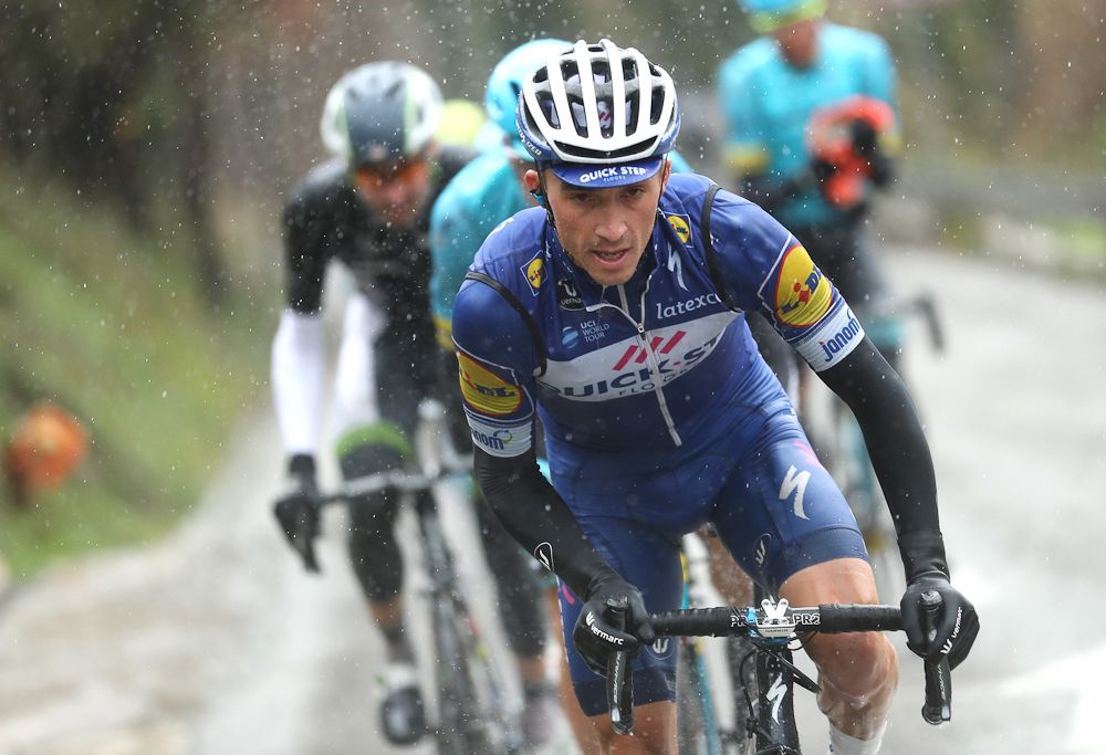 Julian Alaphilippe on the attack during the final stage at Paris-Nice