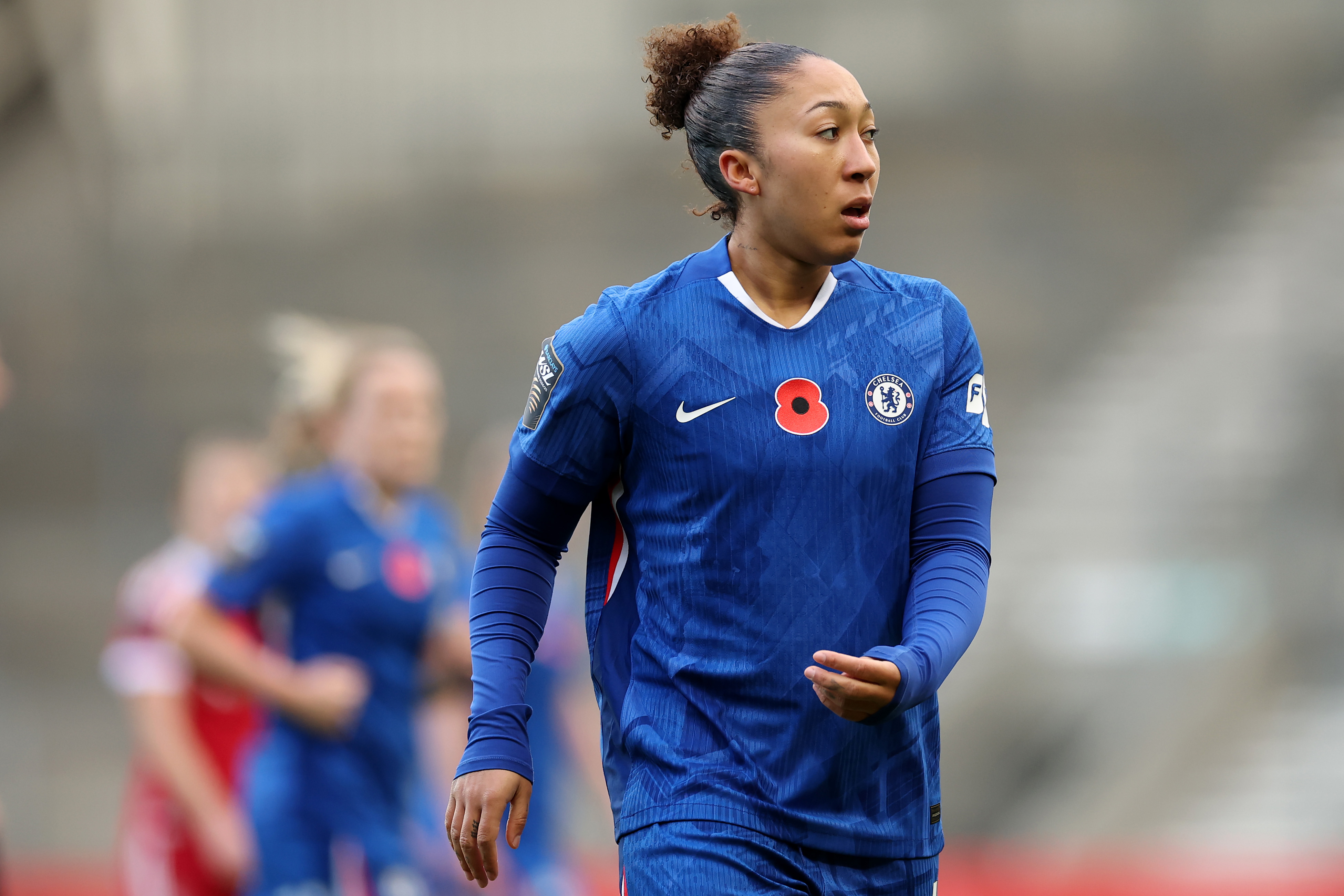 ST HELENS, ENGLAND - NOVEMBER 16: Lauren James of Chelsea in action during the Barclays Women's Super League match between Liverpool and Chelsea FC at The St Helens Stadium on November 16, 2025 in St Helens, England.