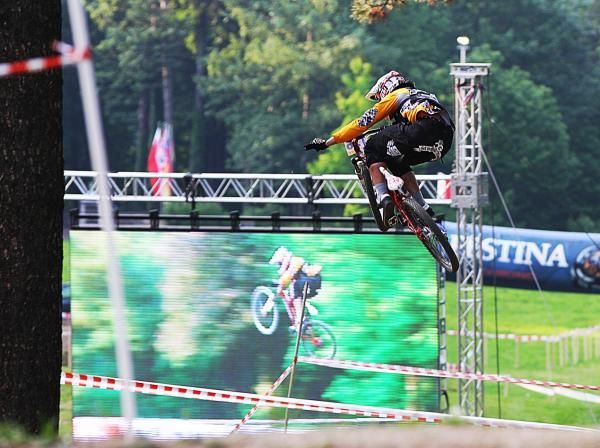Cedric Gracia races in Poland
