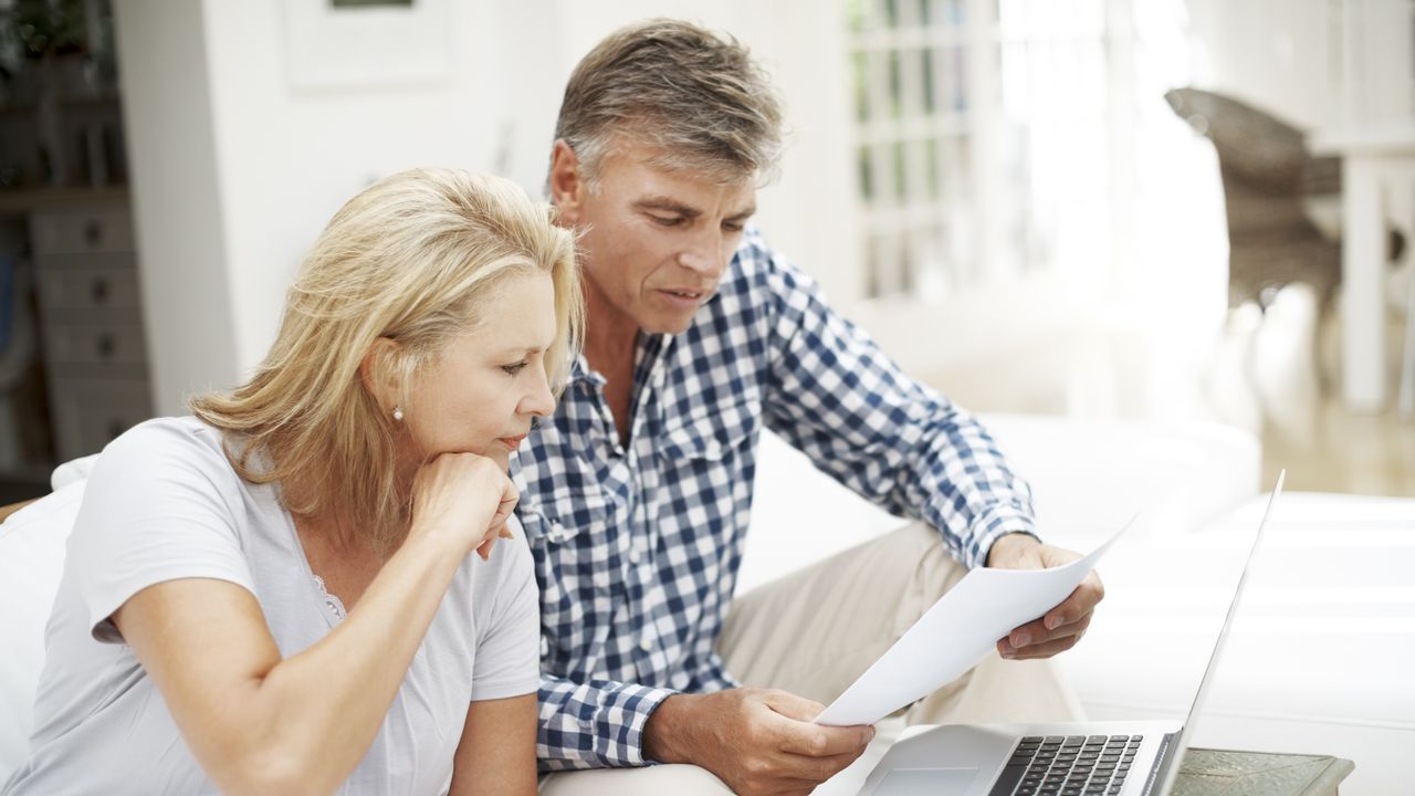 MoneyWireDaily — A Financial Checklist for Your 50s