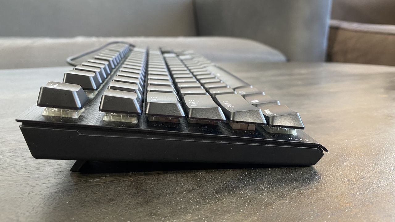Corsair K60 RGB Pro Low Profile