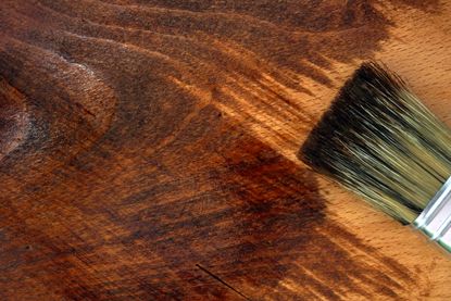 Varnish Vs. Stain: What's the Difference?