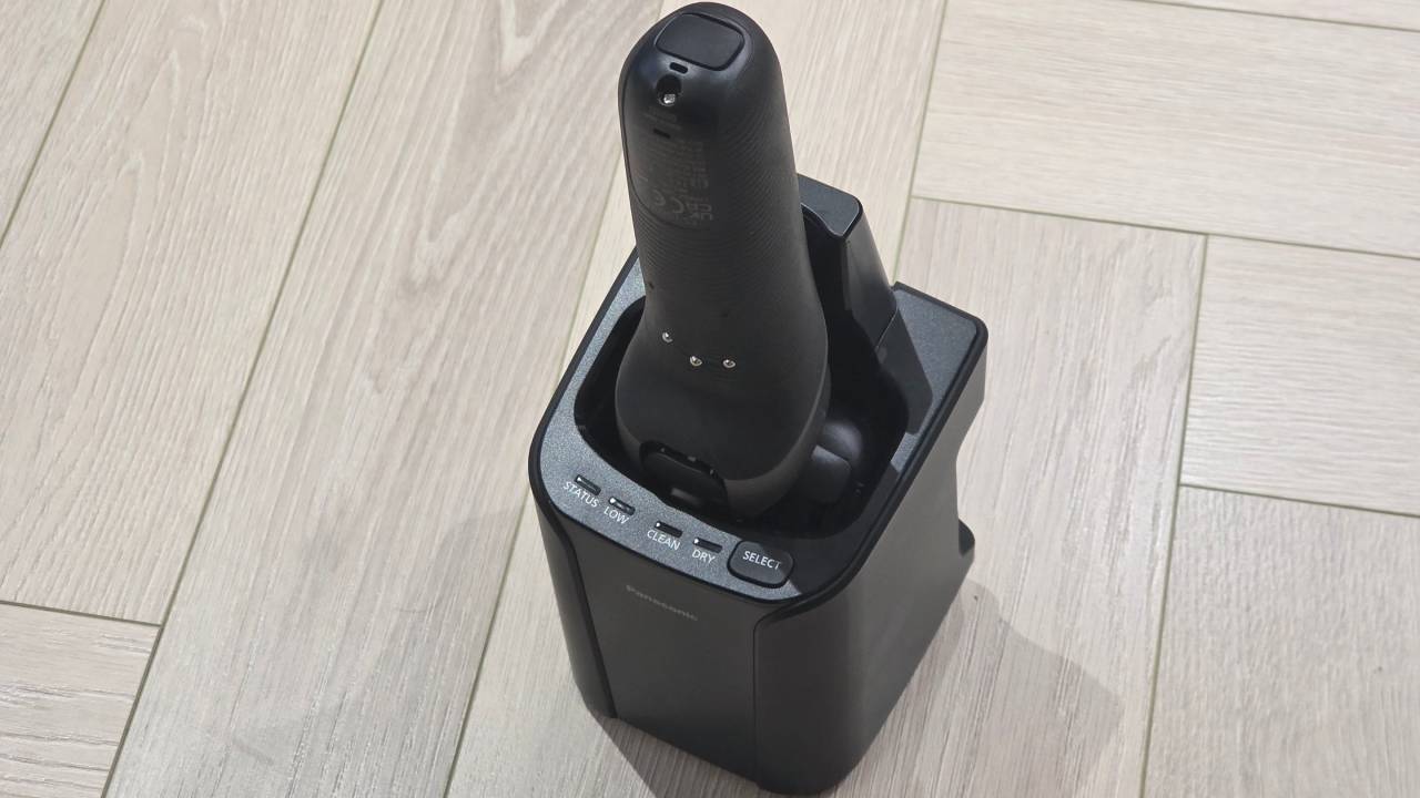 Panasonic Series 900 (ES-L580U)